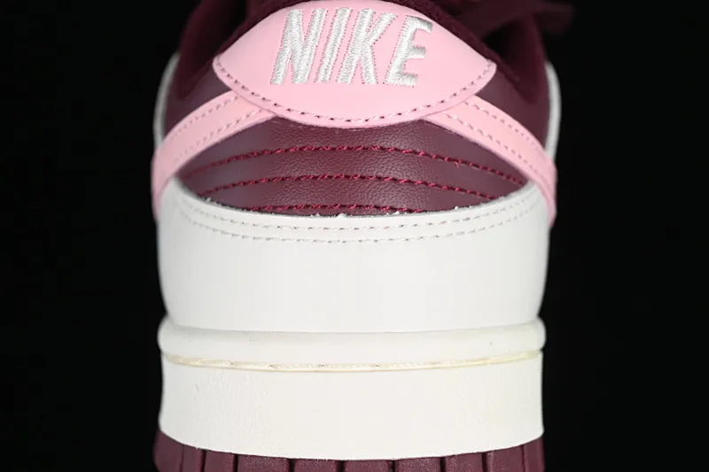 All Categories Nk SB Dunk Series Nk SB Dunk Low Low-top sneakers Nk Dunk Low Burgundy Valentine's Day SB low-top sports and leisure sneakers DR9705-100